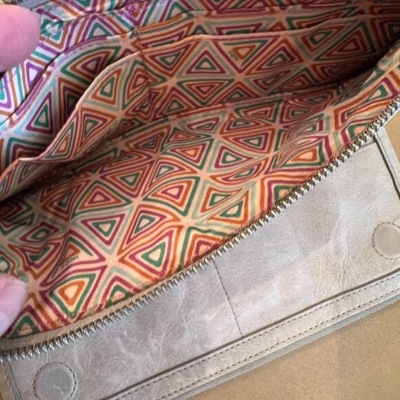 HOBO International Taylor Leather Bifold Clutch Wallet Zip Magnetic Gray - Picture 4 of 4